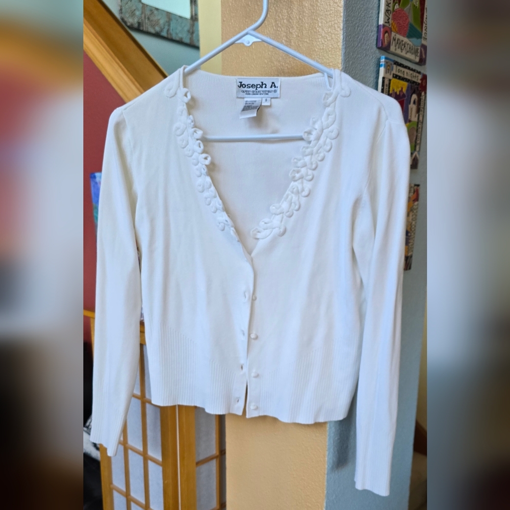 Joseph A. little White Sweater Cardigan Size Small